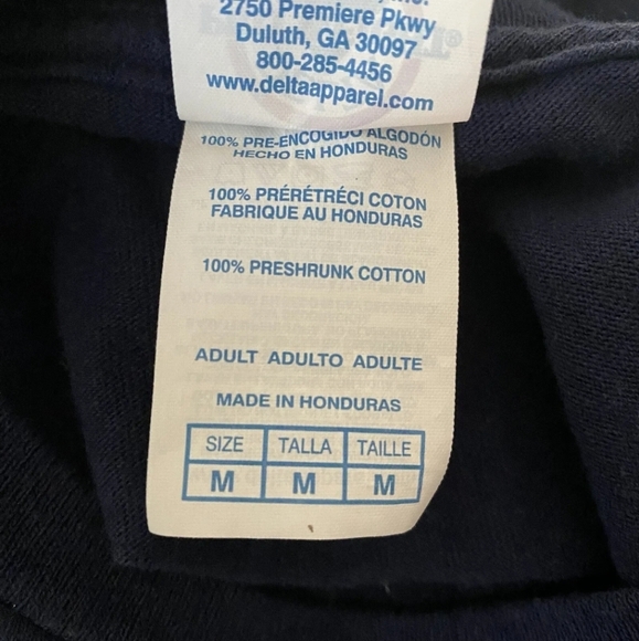 Delta Pro Weight Women’s Graphic T-Shirt Size Medium Pugs Not Drugs Blue Ladies - Picture 7 of 8